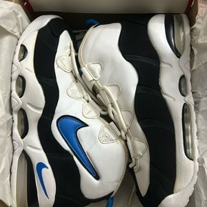 Air max uptempo 95’ Men’s 7.5. Never worn. Box in descent condition